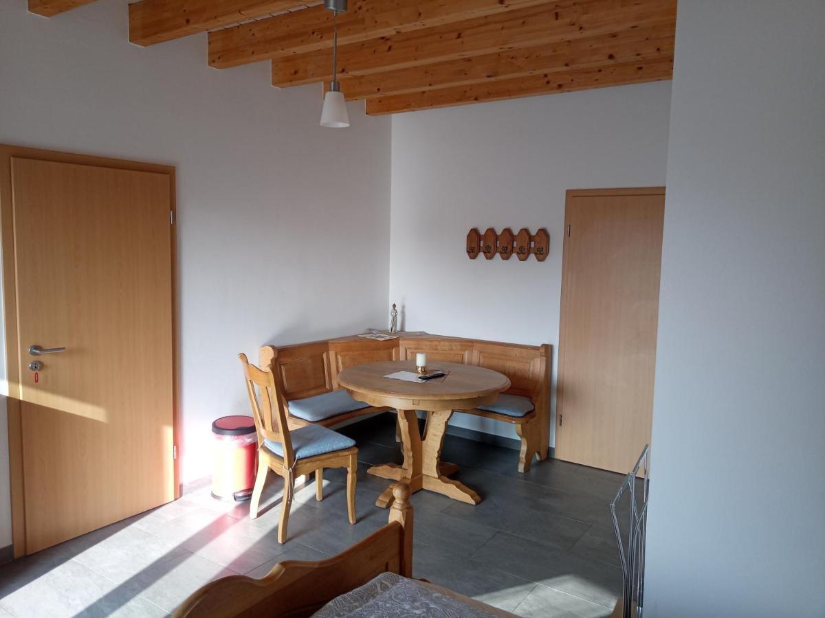 Sonnenhof Apartment Weilmunster Exterior photo